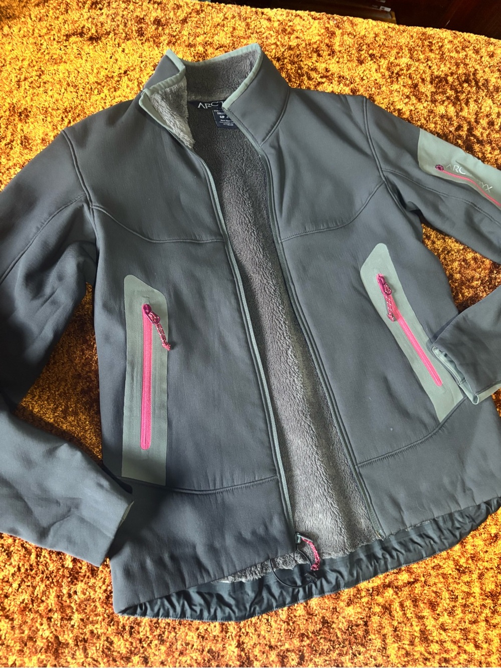Arc'teryx Gray Women's Softshell Jacket with Pink Zippers